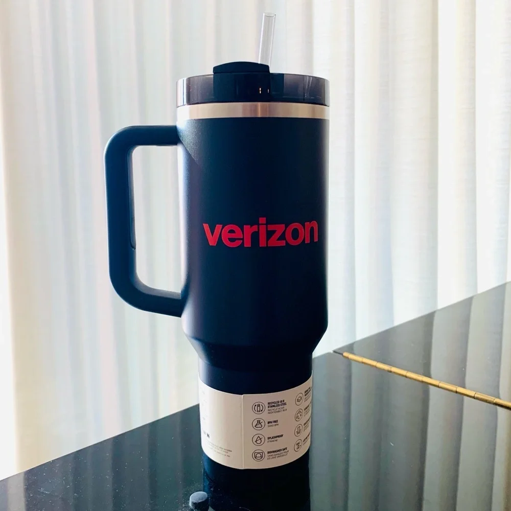 Stanley Verizon 40oz Quencher Tumbler H2.0 Black | New with Straw | Rare - Picture 5 of 15